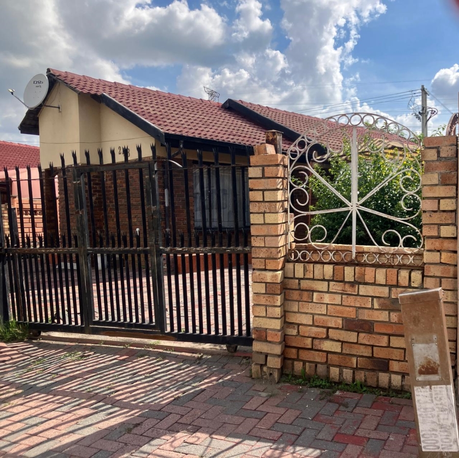 3 Bedroom Property for Sale in Rustenburg Central North West